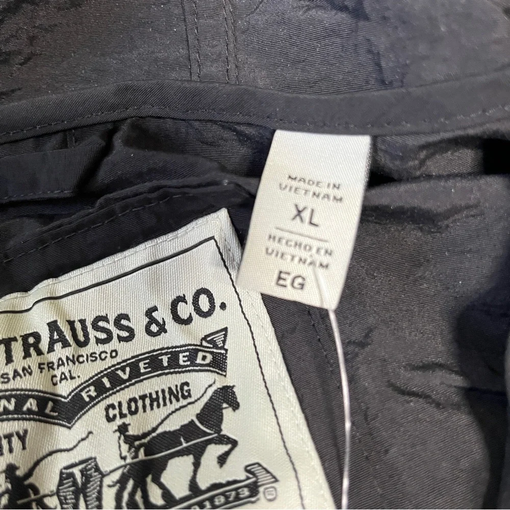 Levi’s Hooded Windbreaker XL NWOT | Lightweight Taslan Nylon - Picture 13 of 16